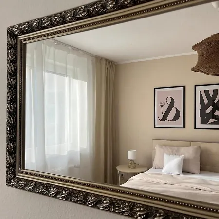 Gemuetliche, Zentrale Nahe Uni & Duesseldorf Apartment